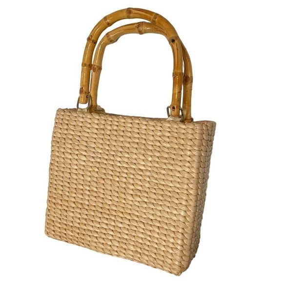 Straw Maui Bag with Woven Handles & Embellished Design - Picture 4 of 7